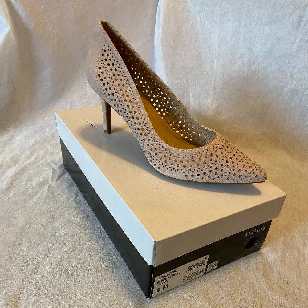 Alfani Womens Jeules Leather Pointed Toe Classic Pumps- Blush